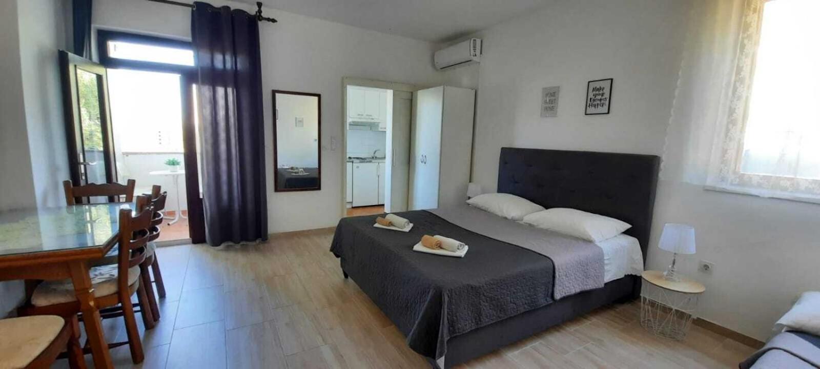 Apartments Elenora ブリスト エクステリア 写真