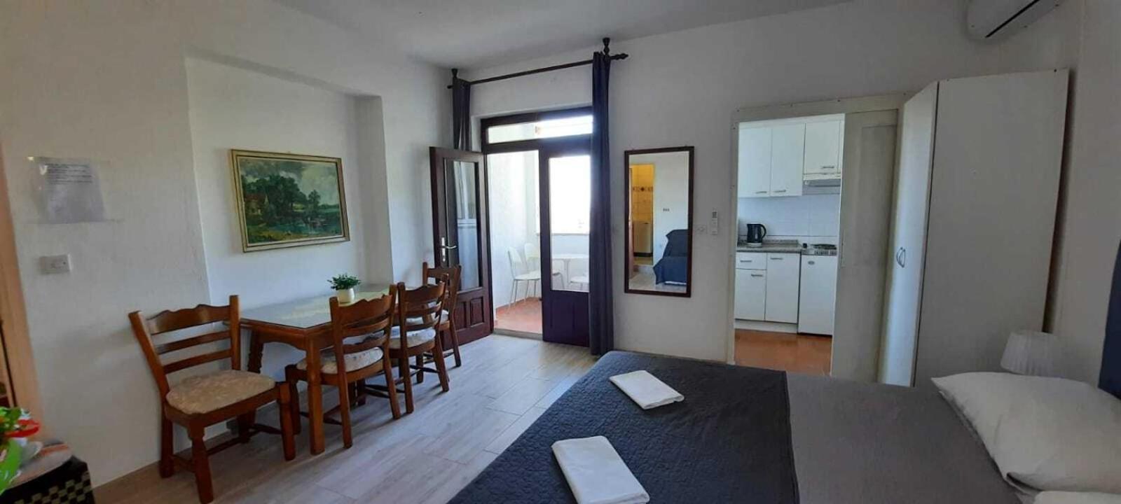 Apartments Elenora ブリスト エクステリア 写真